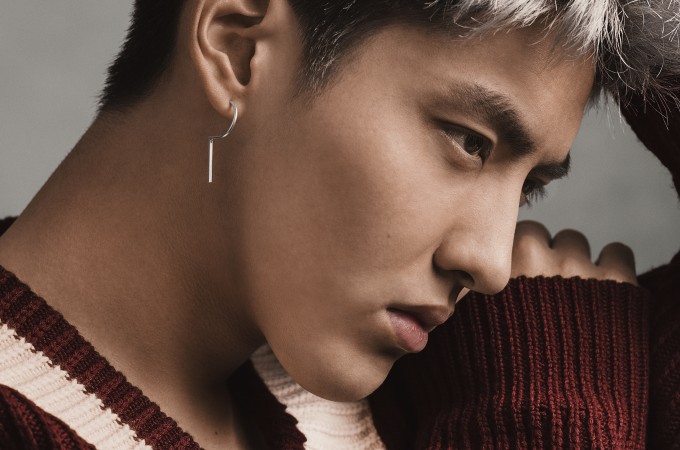 Kris Wu & Burberry Reveal Winter Collection 2017
